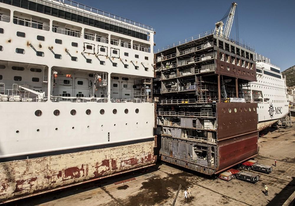 Adición del nuevo módulo al MSC Opera (2015)