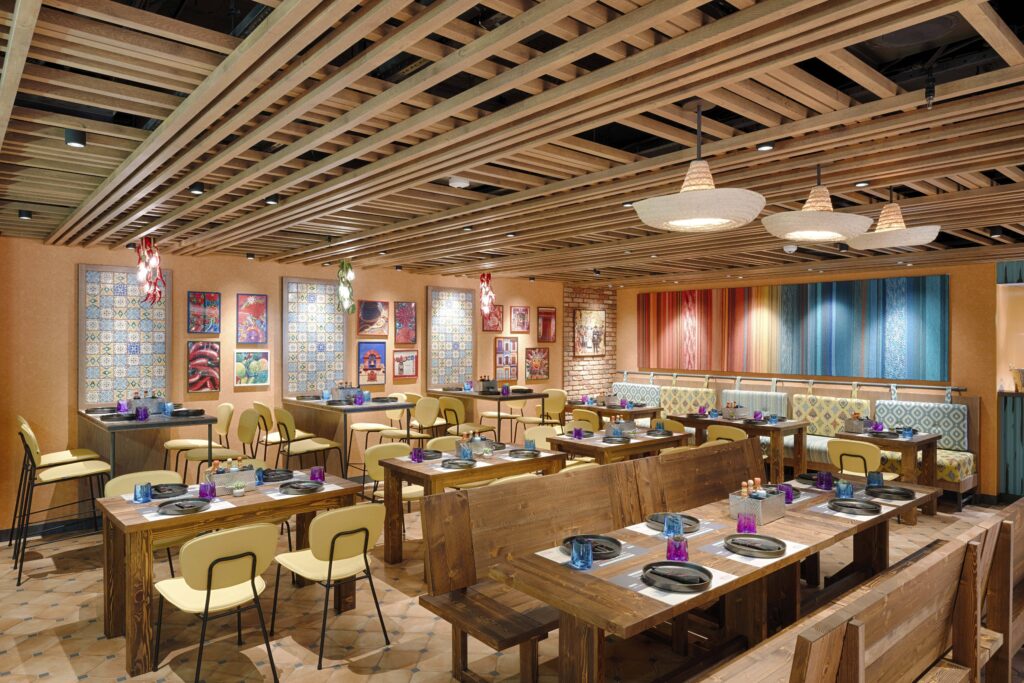 Hola! Tacos & Cantina, restaurante mexicano MSC World America