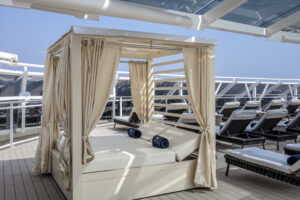MSC Yacht Club Sundeck & Pool | ©MSC Cruceros