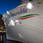 Costa Smeralda atracado de noche durante la celebración del evento Protagonisti del Mare