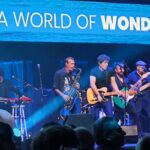 Concierto en directo durante el evento Costa Global Summit 26, de Costa Cruceros en la Fira de Barcelona