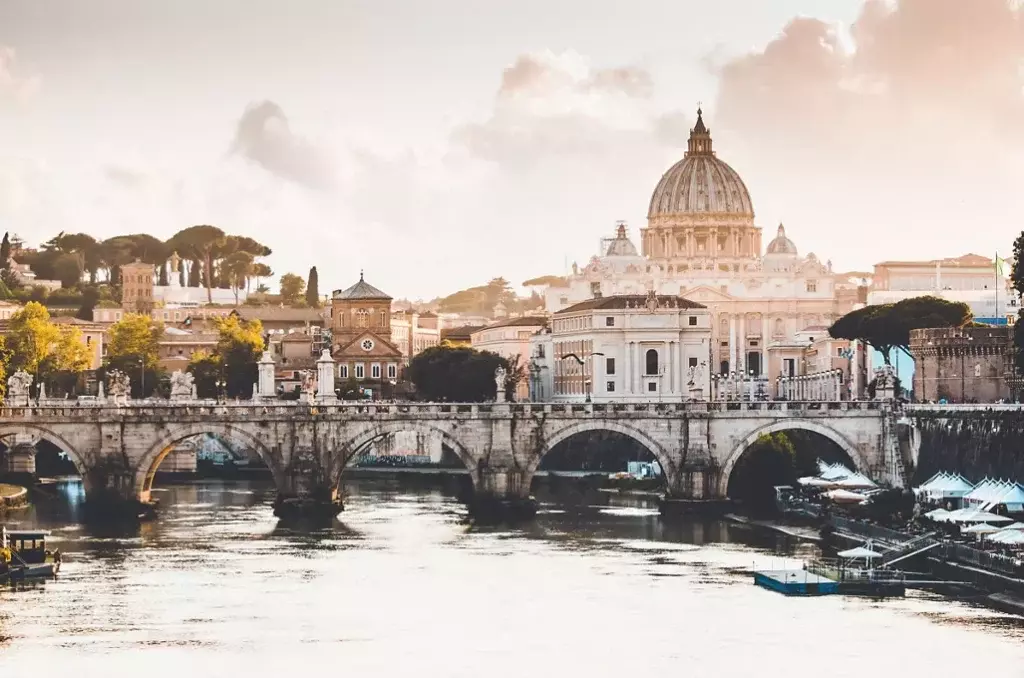 Panorámica de Roma, cuya puerta de entrada para los huéspedes de Explora Journeys es Civitavecchia