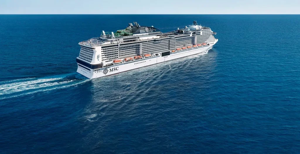 Crucero de MSC navegando a Aruba