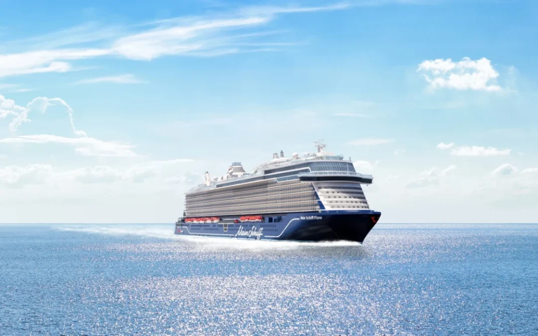 Render del buque sostenible Mein Schiff Flow navegando a plena potencia durante sus pruebas de mar en el Adriático.