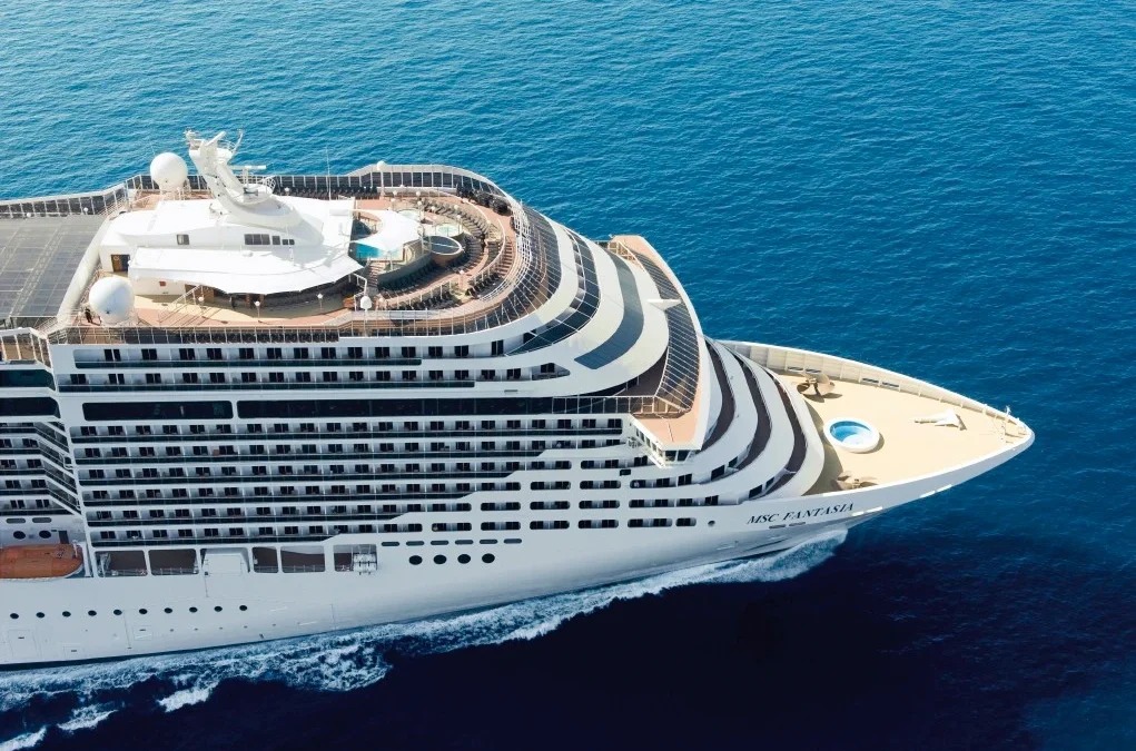 MSC Fantasía en navegación por mar tranquilo