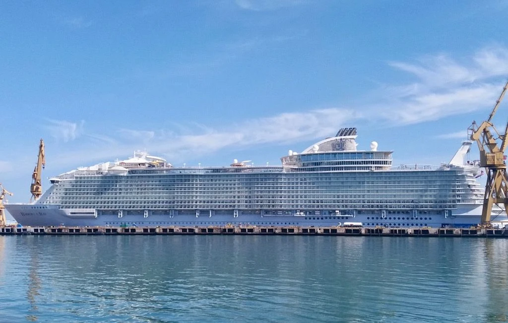 Informe Especial: La Metamorfosis del Harmony of the Seas en Cádiz