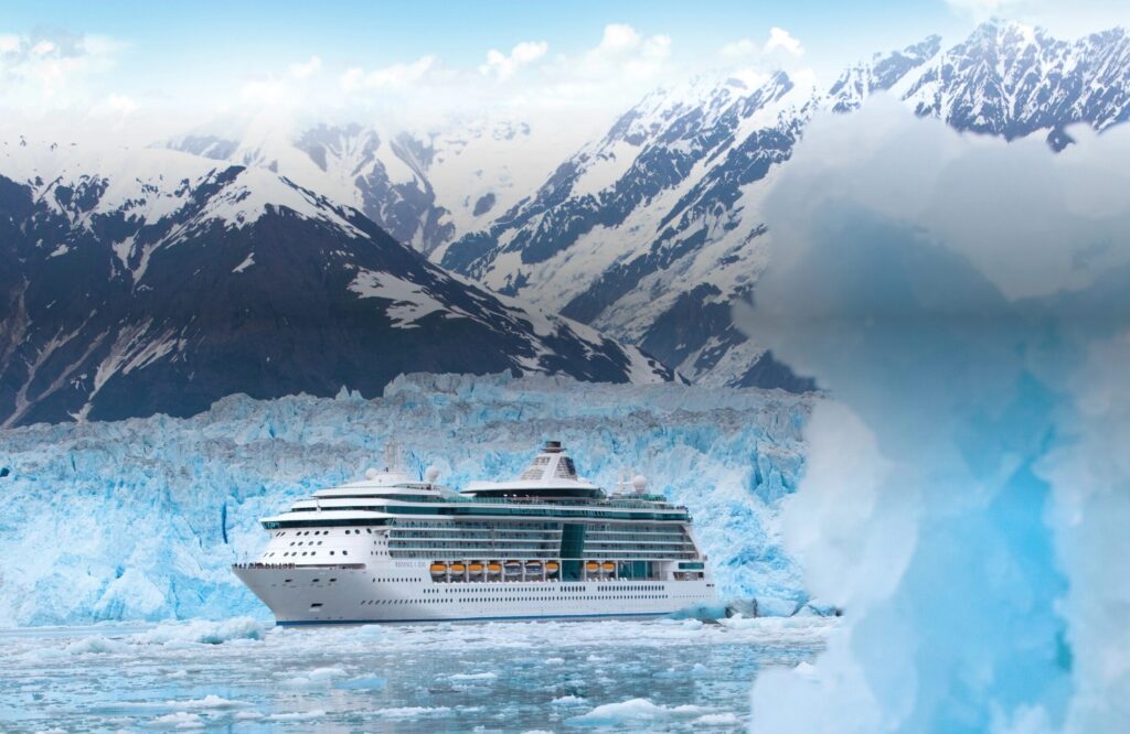 crucero radiance of the seas rodeado de hielo frente al glaciar hubbard