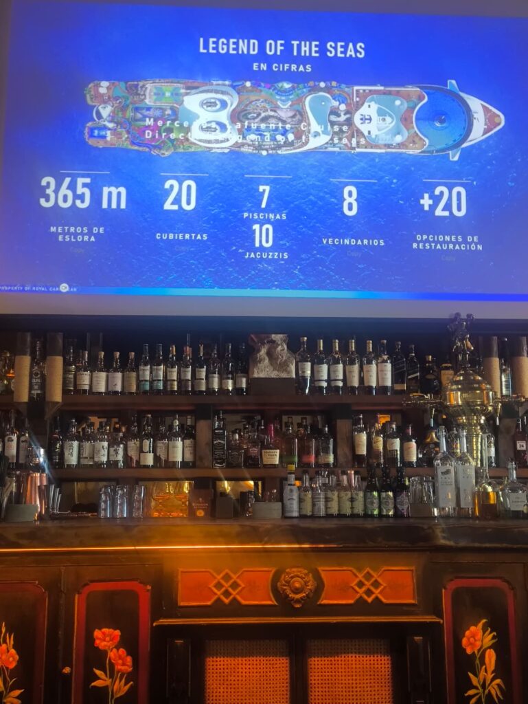 infografia con las caracteristicas tecnicas del barco legend of the seas