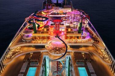 MSC WORLD ASIA DESAFÍA LA GRAVEDAD: ASÍ ES EL TOBOGÁN DE 81 METROS QUE ROMPE LOS ESQUEMAS DEL DISEÑO NAVAL