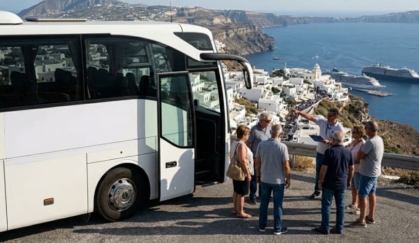 HUELGA DE AUTOBUSES EN SANTORINI ALTERA LAS ESCALAS DE TRES GRANDES CRUCEROS